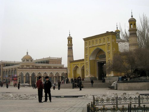 Image: ("idKahMosque" by kindsir is licensed under CC BY-NC-SA 2.0)